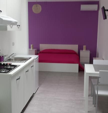 Case Vacanze Iris Uggiano La Chiesa Δωμάτιο φωτογραφία