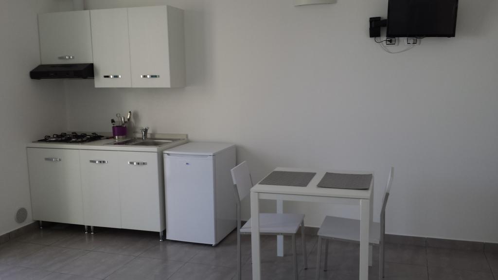 Case Vacanze Iris Uggiano La Chiesa Δωμάτιο φωτογραφία