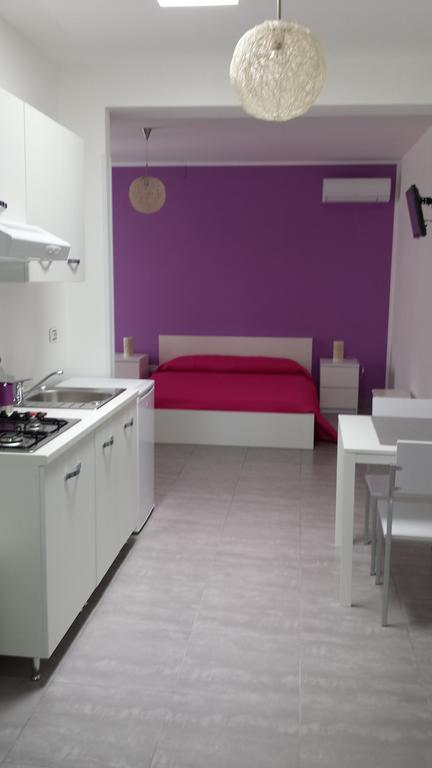Case Vacanze Iris Uggiano La Chiesa Δωμάτιο φωτογραφία